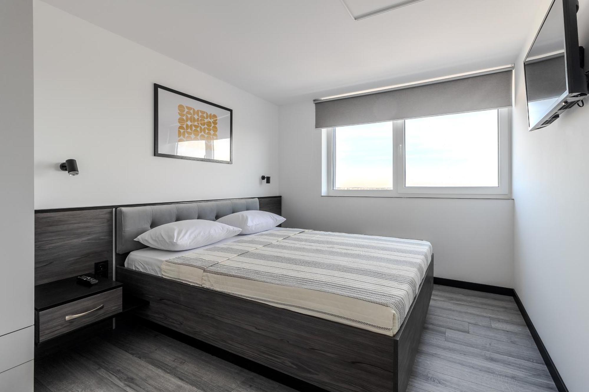 77 Views Apartments By Inshi Liov Exterior foto